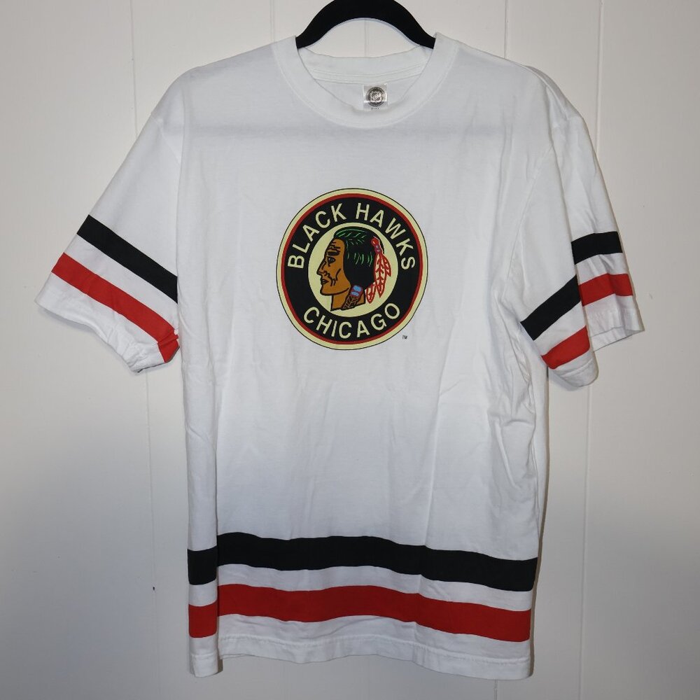 💛 2 for $15 💛 Chicago Blackhawks NHL Graphic T-Shirt – White (Men’s M)